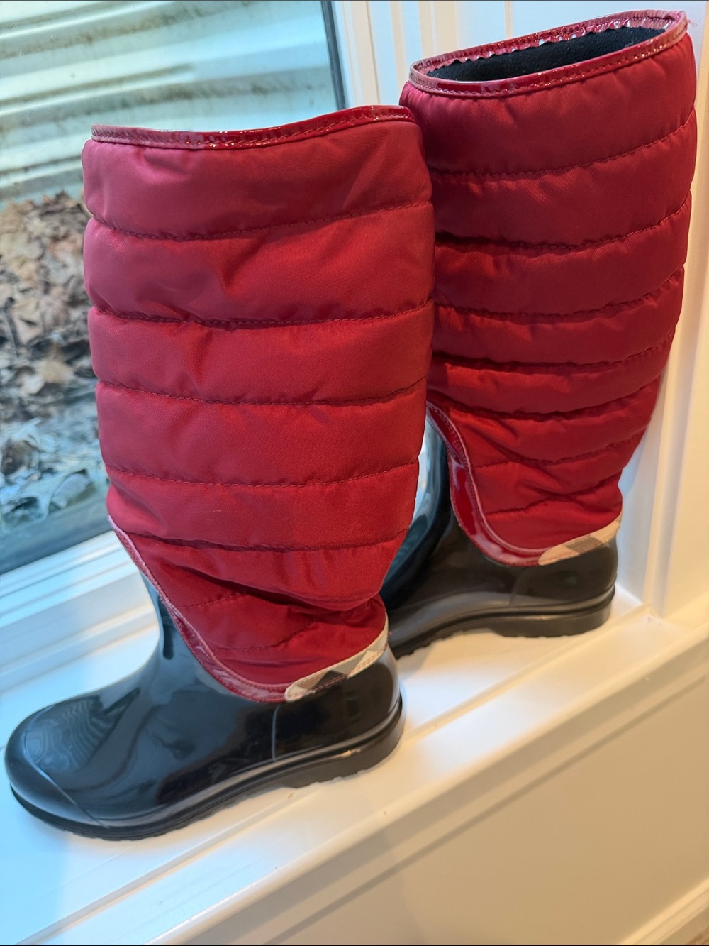 Women Burberry boots